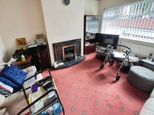 Lounge- click for photo gallery